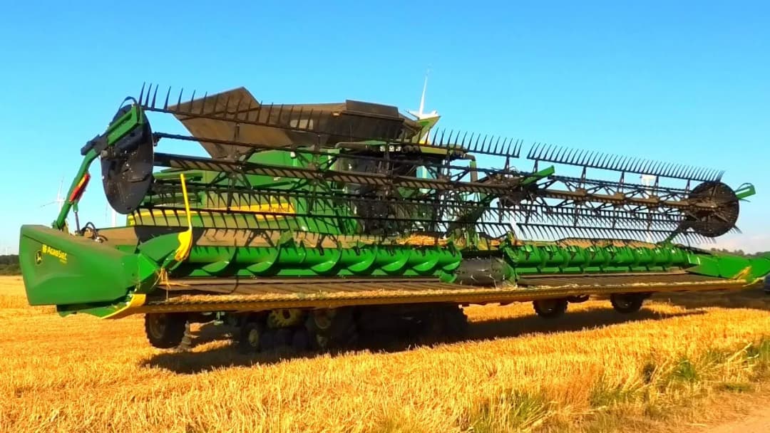 Największy heder na świecie - dowiedz się jak zbudować najpotężniejszy heder do kombajnu