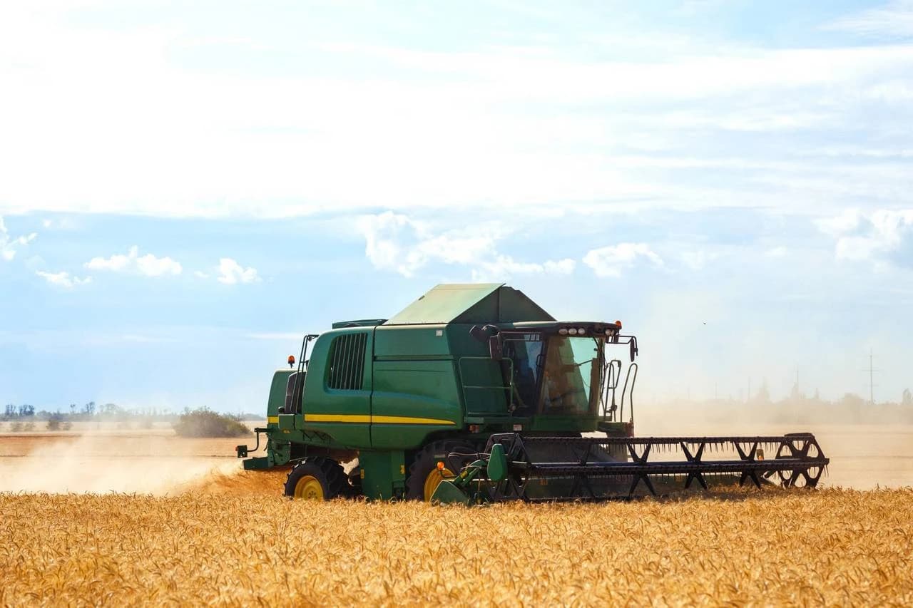 Jak dbać o kombajn rolniczy?