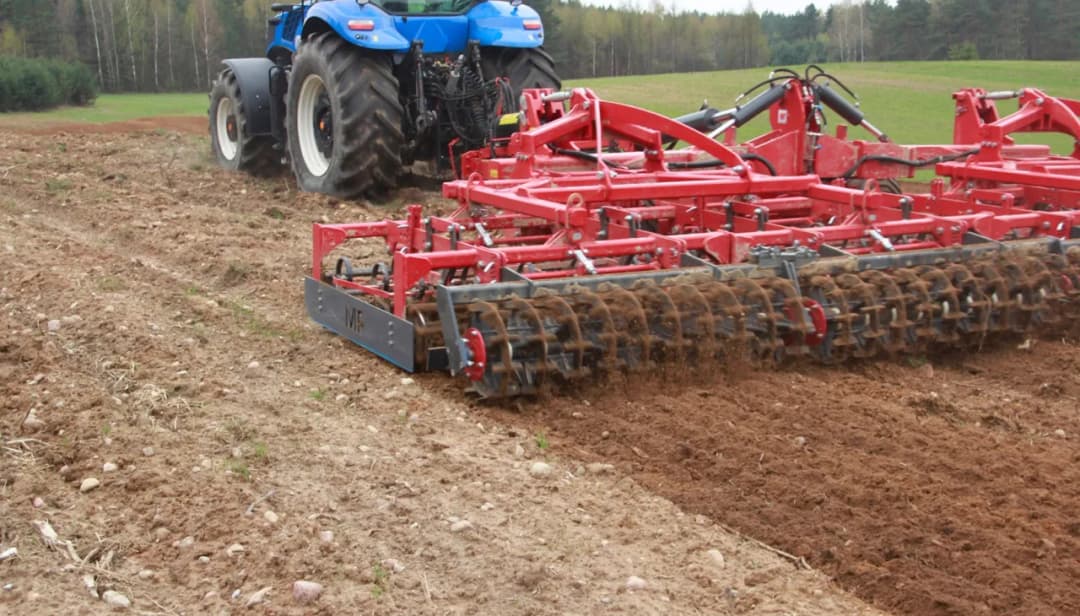 Kultywator sprężynowy: tajniki efektywnej uprawy roli
